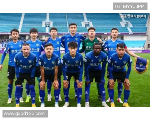 南京足球队与成都足球队耐力较量的赛后分析与反思