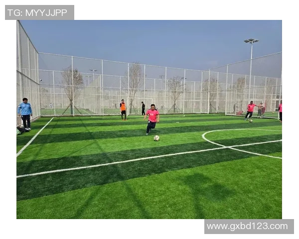 没有足球鞋的日子如何坚持热爱足球的梦想与追求